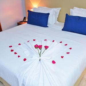 Hotel Adef